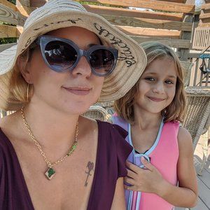 Meet your Posher, Lesley